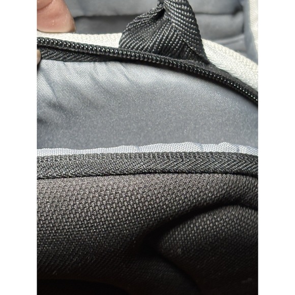 Manfrotto  Camera  Bag shoulder sling Backpack Style MB SSC3-2SW White - Picture 6 of 6